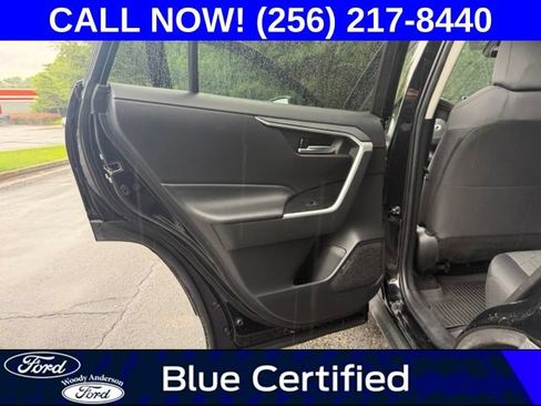 Used 2021 Toyota RAV4 XLE FWD image 21