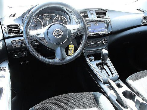 Used 2019 Nissan Sentra S FWD image 14