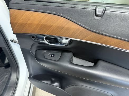 Used 2020 Volvo XC90 T6 Inscription w/ Protection Package Premier image 28