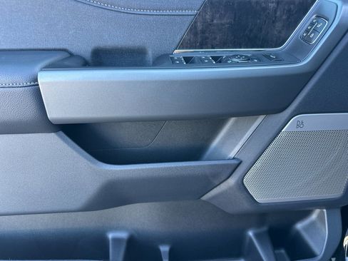 New 2026 Ford F250 Lariat w/ Black Appearance Package image 10