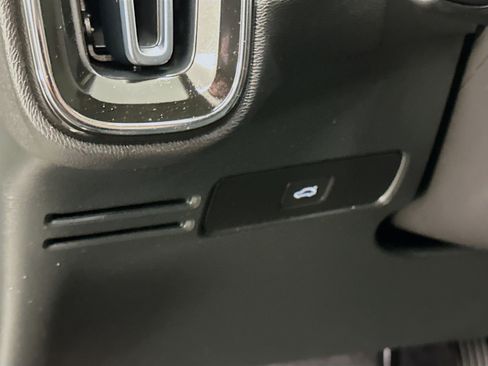 Used 2023 Volvo C40 P8 Recharge Plus AWD/4WD image 17