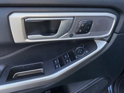 Certified 2023 Ford Explorer Limited w/ Equipment Group 301A image 19
