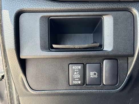 Used 2019 Toyota Tacoma TRD Sport RWD image 29