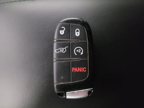 Used 2020 Jeep Grand Cherokee Limited RWD image 32