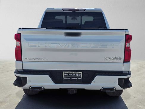 Used 2023 Chevrolet Silverado 1500 High Country w/ Technology Package AWD/4WD image 4
