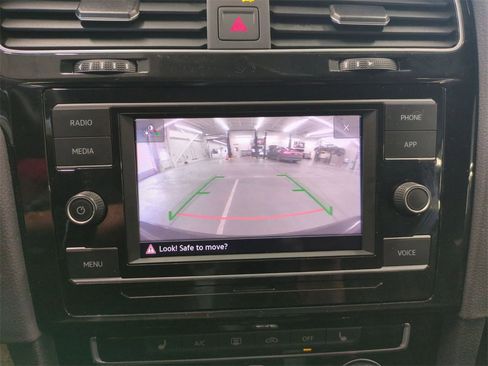 Used 2021 Volkswagen GTI SE image 24