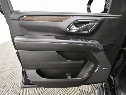 Used 2024 Chevrolet Tahoe Premier image 13