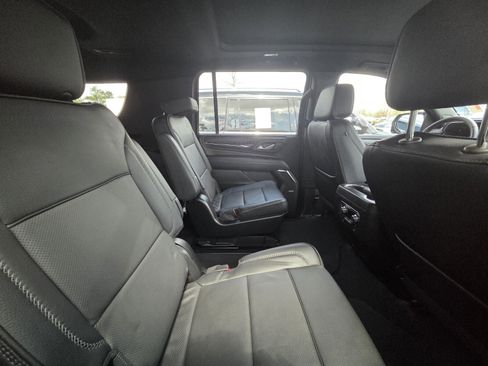Used 2024 GMC Yukon XL Denali w/ Max Trailering Package image 6
