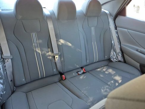 New 2026 Hyundai Elantra SEL Sport FWD image 18