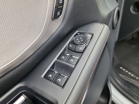 New 2025 Ford Expedition Active image 10