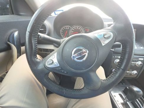 Used 2013 Nissan Maxima 3.5 SV w/ Tech Pkg FWD image 19