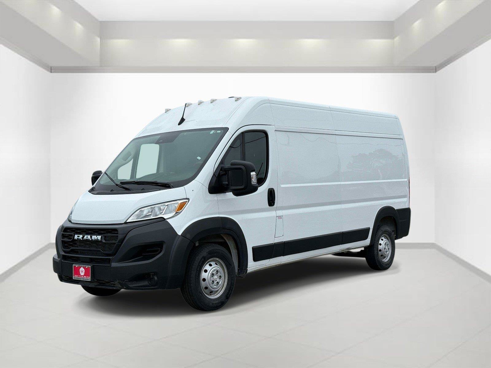 Used 2023 RAM ProMaster 2500 FWD image 3