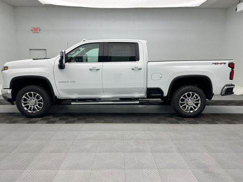 New 2026 Chevrolet Silverado 3500 LTZ w/ LTZ Plus Package AWD/4WD image 2