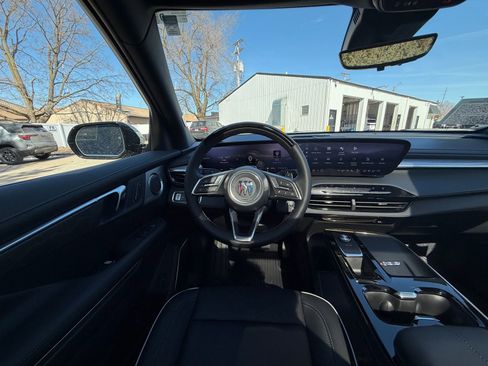 New 2026 Buick Enclave Avenir w/ Super Cruise Package image 2