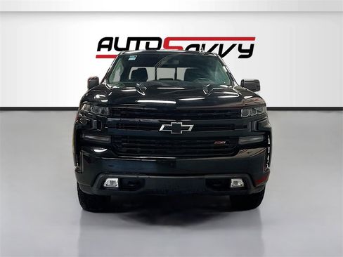 Used 2022 Chevrolet Silverado 1500 LT Trail Boss w/ Convenience Package II image 2