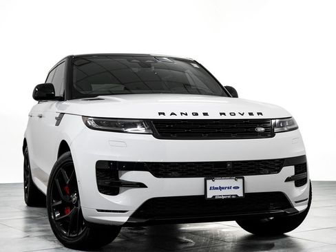 Used 2025 Land Rover Range Rover Sport Dynamic SE AWD/4WD image 3