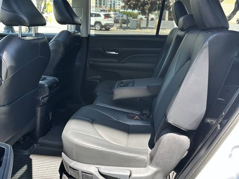 Used 2026 Toyota Grand Highlander AWD Hybrid image 19