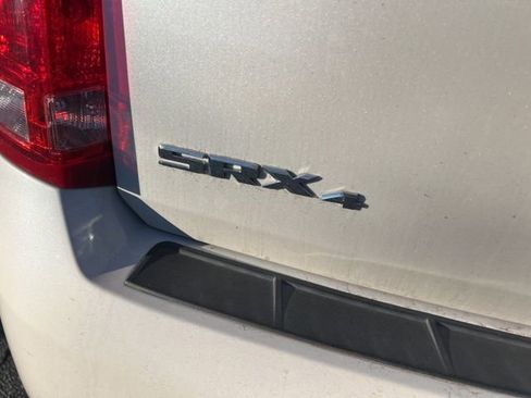 Used 2015 Cadillac SRX Luxury image 12