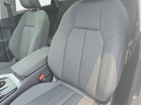 Certified 2025 Audi Q5 Premium w/ Convenience Package AWD/4WD image 20