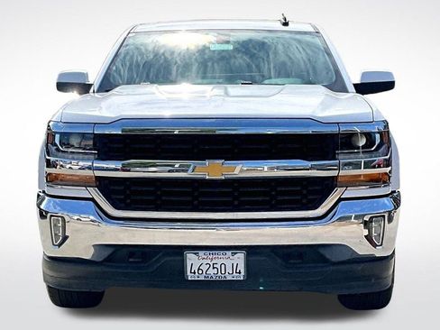 Used 2018 Chevrolet Silverado 1500 LT w/ LT Eassist Package AWD/4WD image 2