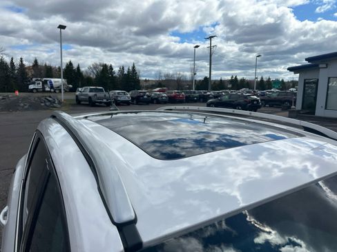 Used 2018 Ford Escape Titanium AWD/4WD image 5