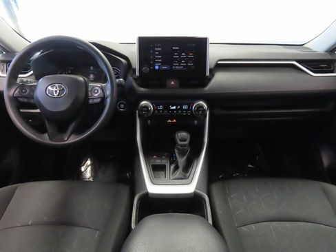 Used 2024 Toyota RAV4 XLE FWD image 12