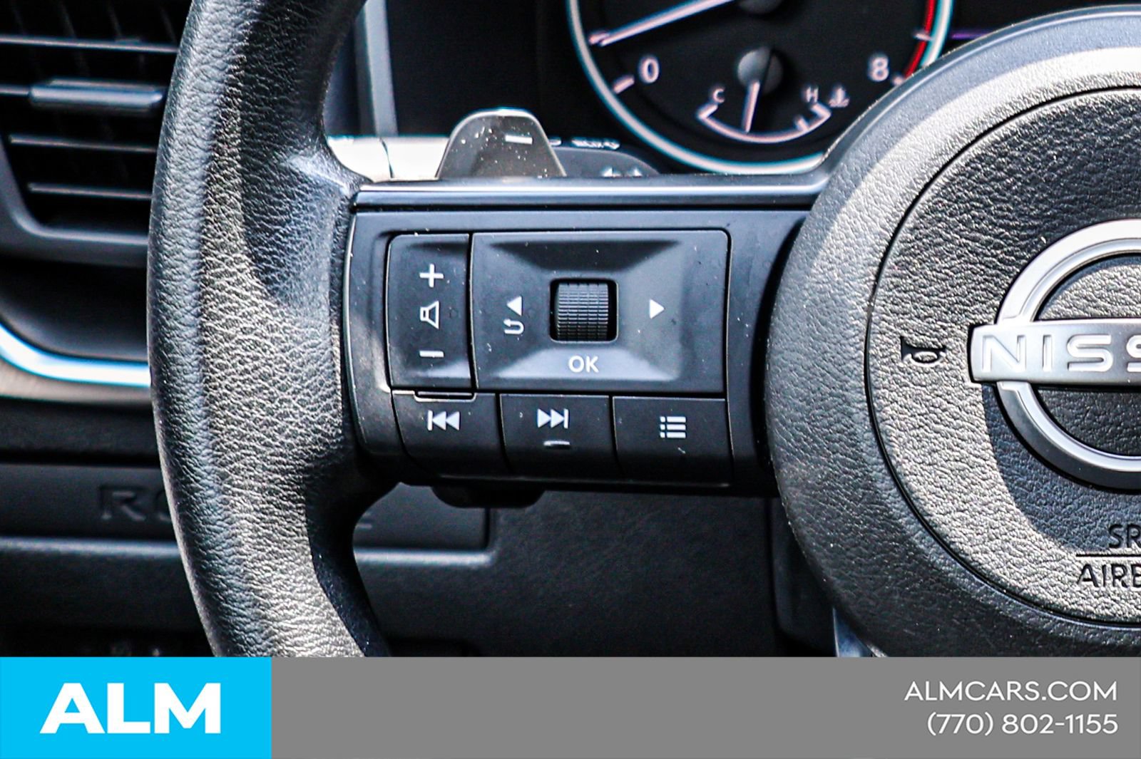 Used 2024 Nissan Rogue S FWD image 26