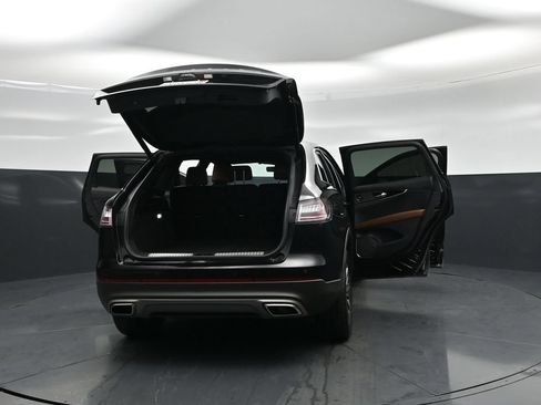 Used 2021 Lincoln Nautilus Reserve w/ Cargo Utility Package FWD image 28
