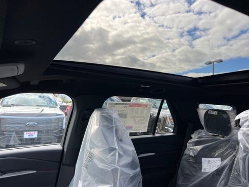 New 2026 Ford Explorer ST w/ Sun And Sound Package image 9