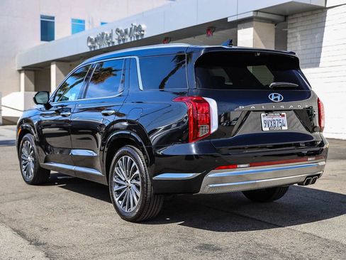 Certified 2025 Hyundai Palisade Calligraphy AWD/4WD image 4