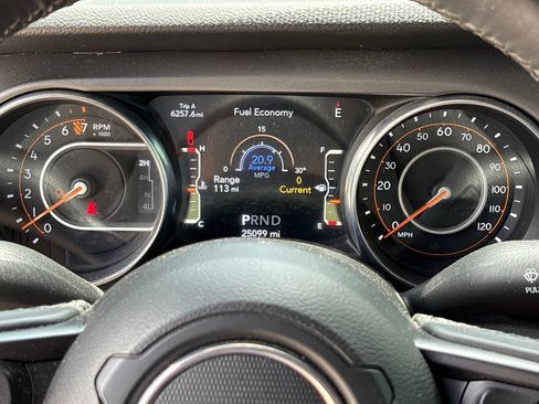 Used 2022 Jeep Gladiator Sport AWD/4WD image 21