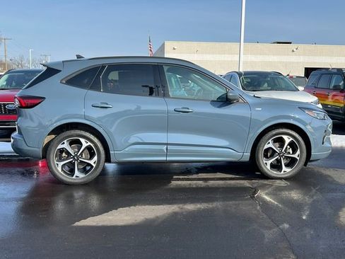 Certified 2023 Ford Escape ST-Line Elite w/ Premium Technology Package image 46