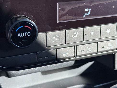 New 2026 Subaru Outback Premium image 27