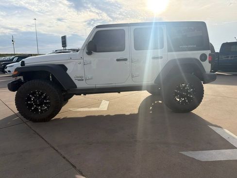 Used 2019 Jeep Wrangler Unlimited Sport S AWD/4WD image 6