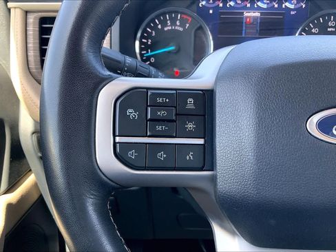 Used 2024 Ford Expedition Max Limited image 24