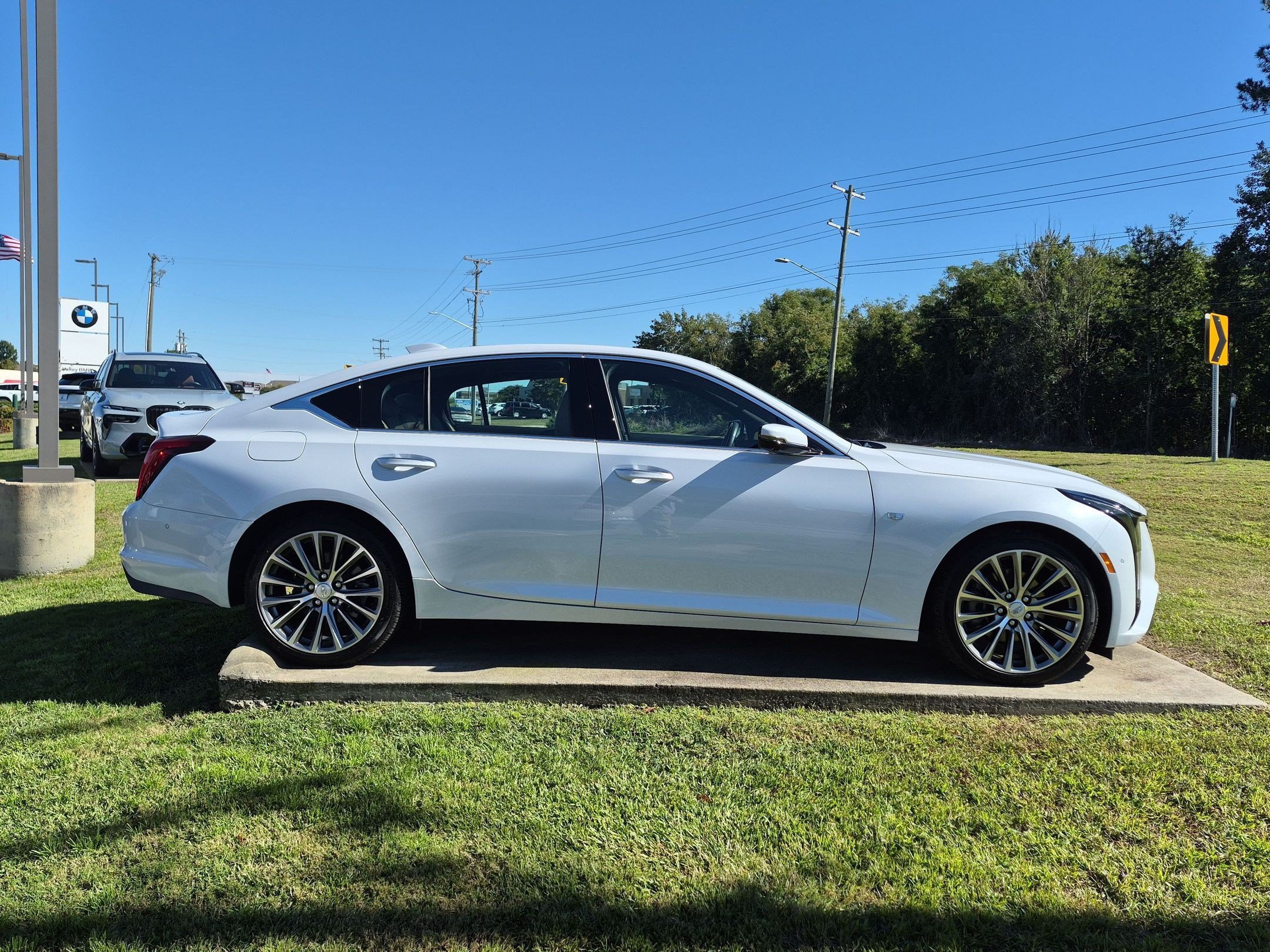 Used 2026 Cadillac CT5 Premium Luxury RWD image 2