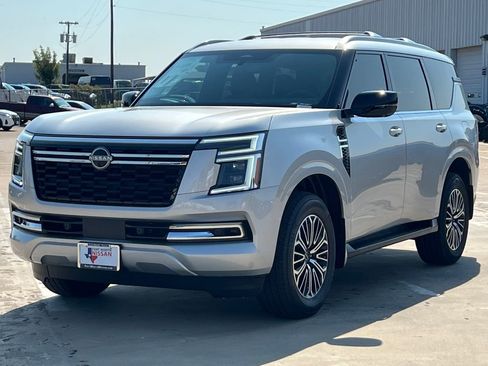 New 2026 Nissan Armada SL w/ Captain's Chari Seat Package image 3