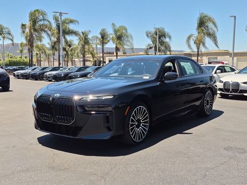 New 2026 BMW 750e xDrive w/ Executive Package AWD/4WD image 5