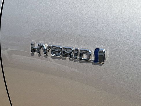 Used 2021 Toyota Venza Limited AWD/4WD image 31