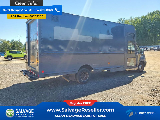 Used 2021 Ford Transit 350 DRW RWD image 4
