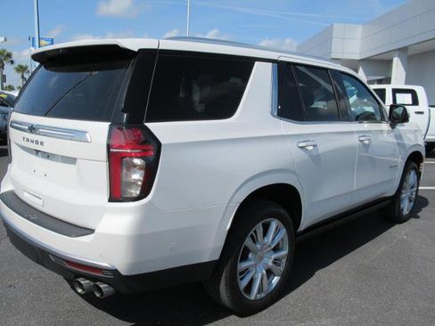 Certified 2024 Chevrolet Tahoe High Country w/ Advanced Technology Package AWD/4WD image 5