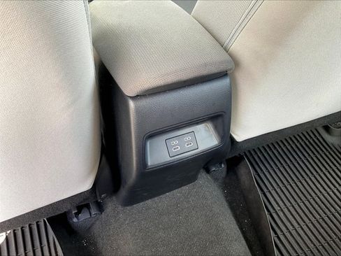 Used 2023 Toyota Corolla LE FWD image 22