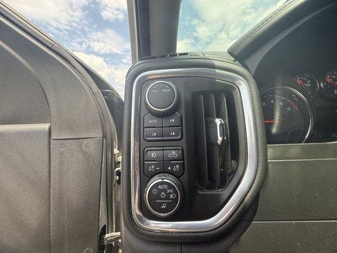 Used 2022 Chevrolet Silverado 2500 LTZ w/ Z71 Off-Road Package AWD/4WD image 20