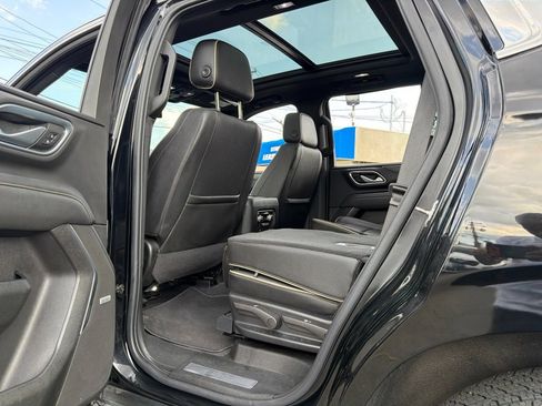 Used 2022 GMC Yukon SLT w/ SLT Premium Package AWD/4WD image 15
