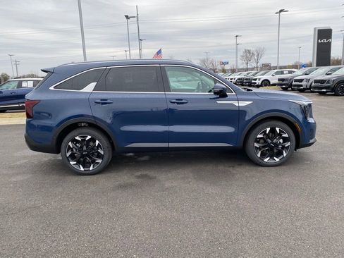 New 2026 Kia Sorento SX image 7