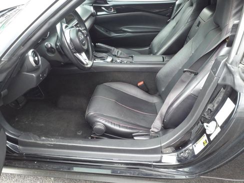 Used 2018 MAZDA MX-5 Miata RF Grand Touring image 12