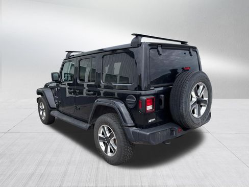 Used 2021 Jeep Wrangler Unlimited Sahara w/ Uconnect 4C Nav & Sound Group AWD/4WD image 8