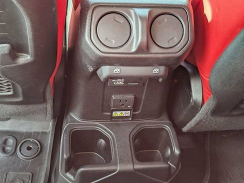 Used 2021 Jeep Gladiator Rubicon AWD/4WD image 27