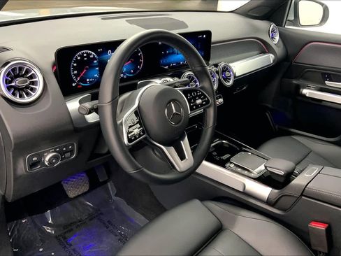 Certified 2022 Mercedes-Benz GLB 250 image 20