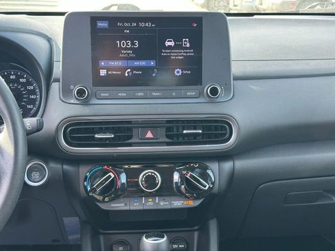 Used 2022 Hyundai Kona SEL image 12